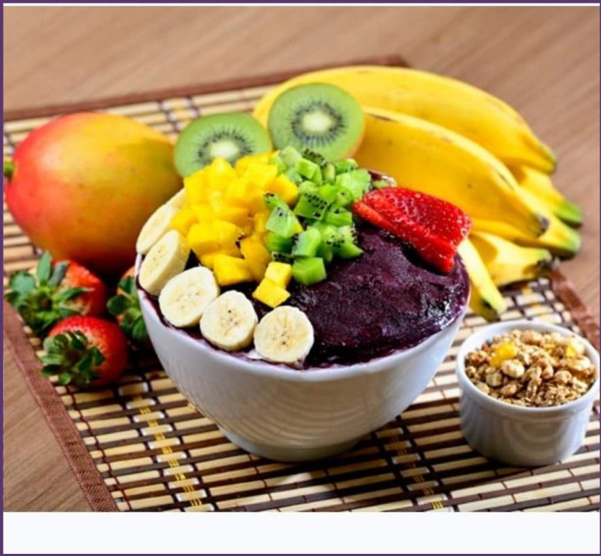 Açaí bowl premium con fruta fresca
